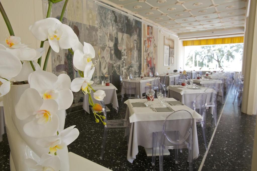 Hotel Continental Senigallia Exterior foto